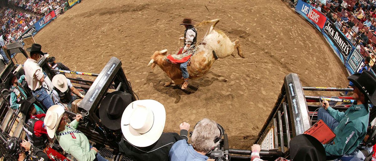 Parking - PBR - Professional Bull Riders