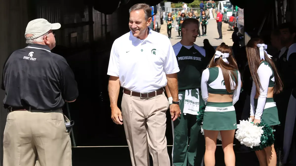 Youngstown State Penguins at Michigan State Spartans Football