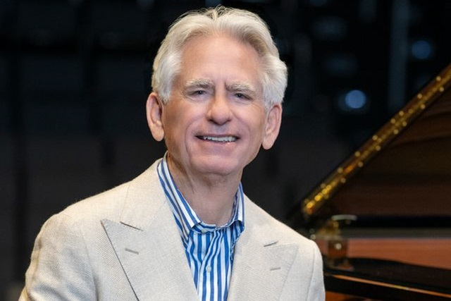 David Benoit Christmas Tribute to Charlie Brown