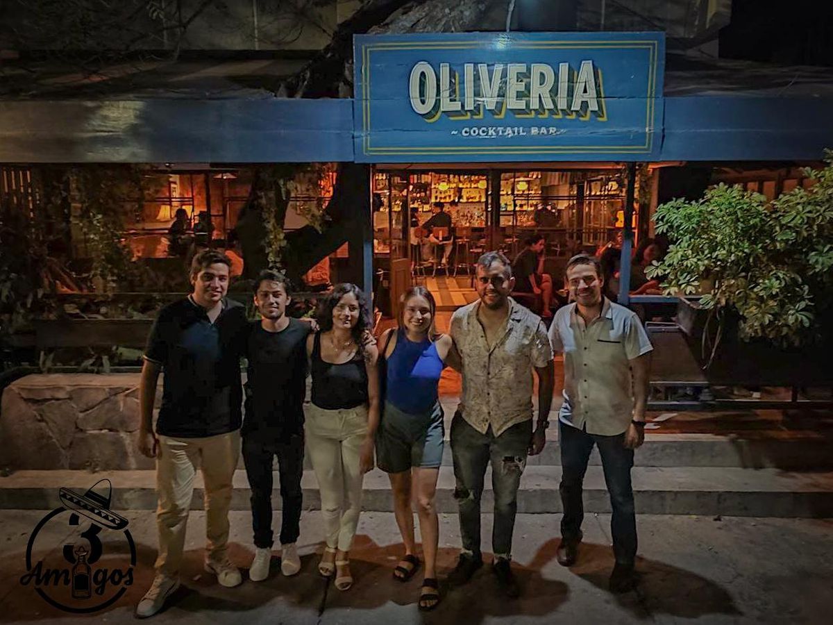 Friday Night Bar Crawl in Guadalajara