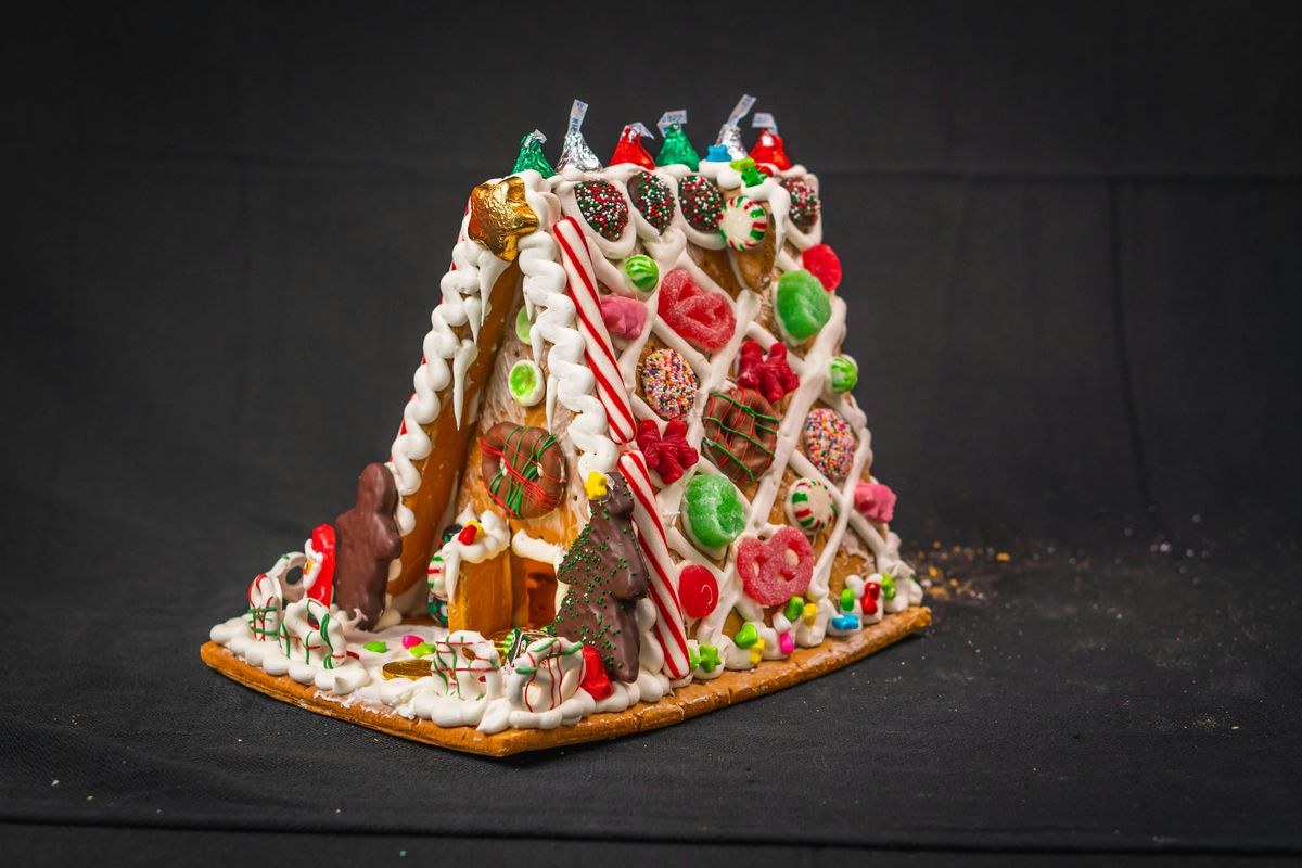 Gingerbread House Decorating