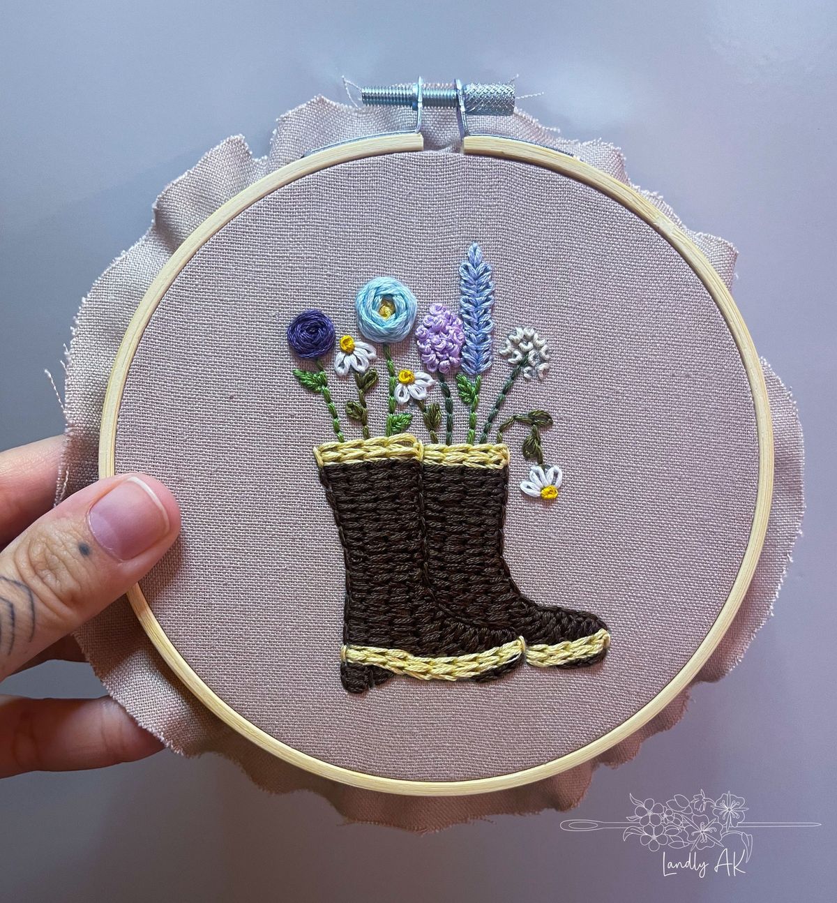 Beginner Friendly Wildflower Tuf Hand Embroidery Class