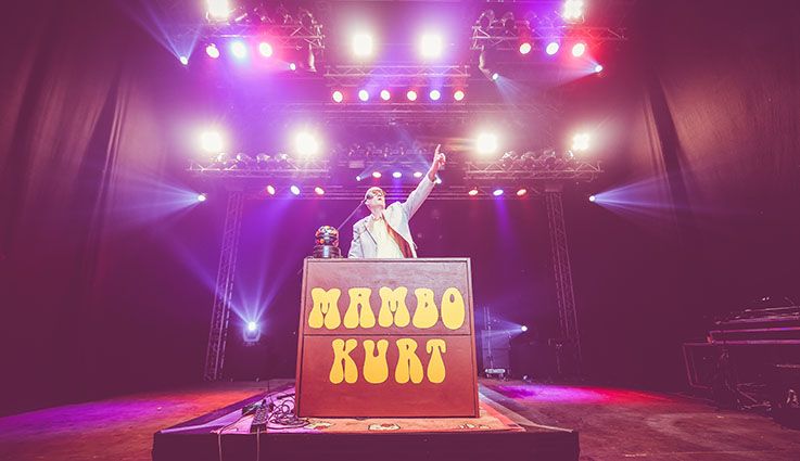 MAMBO KURT \u201eSPECIAL X-MAS SHOW\u201c \/\/ Support: THE REMMIDEMMIDICKBAND