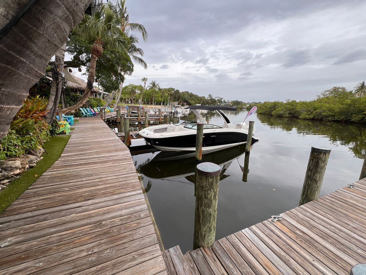 Guanabanas Restaurant & MarineMax Jupiter Boat Showcase