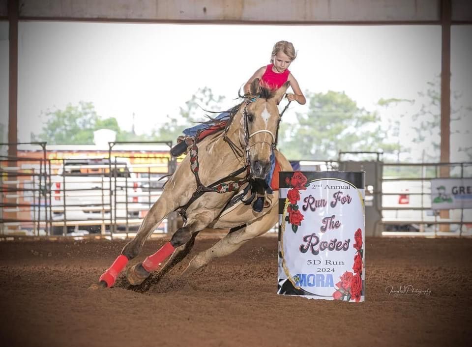 Run 4 the Roses Barrel Race