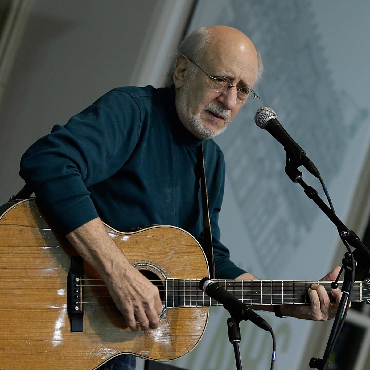 Don White at Bank of New Hampshire Stage