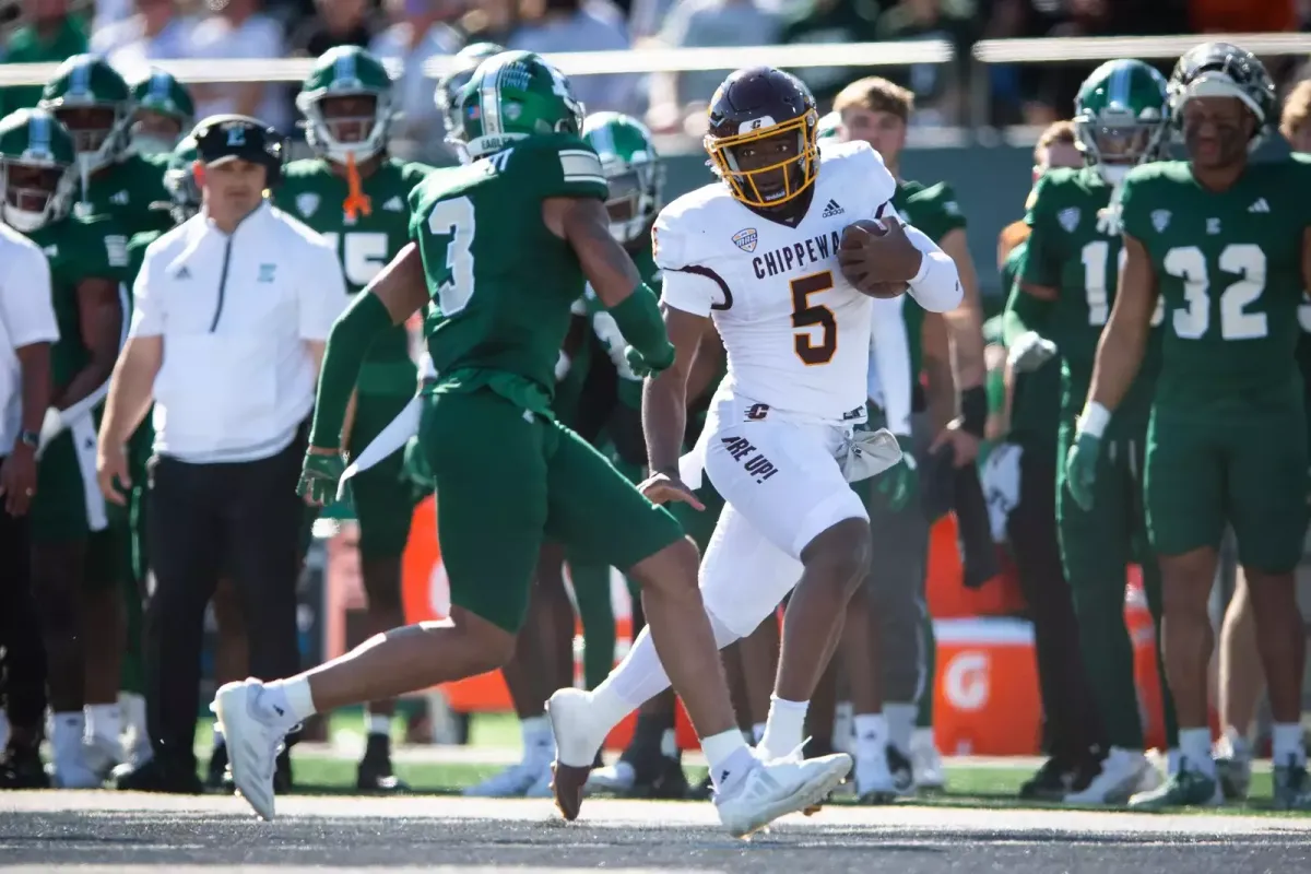 Parking Eastern Michigan Eagles at Miami (OH) Redhawks Football