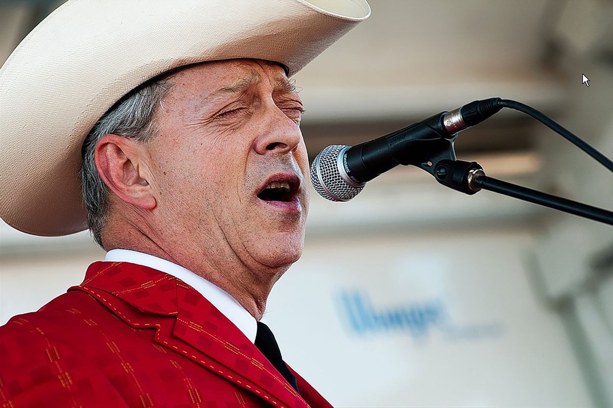 Junior Brown w\/ Jenny Don't & The Spurs- A Tractor 30th Anniversary Show