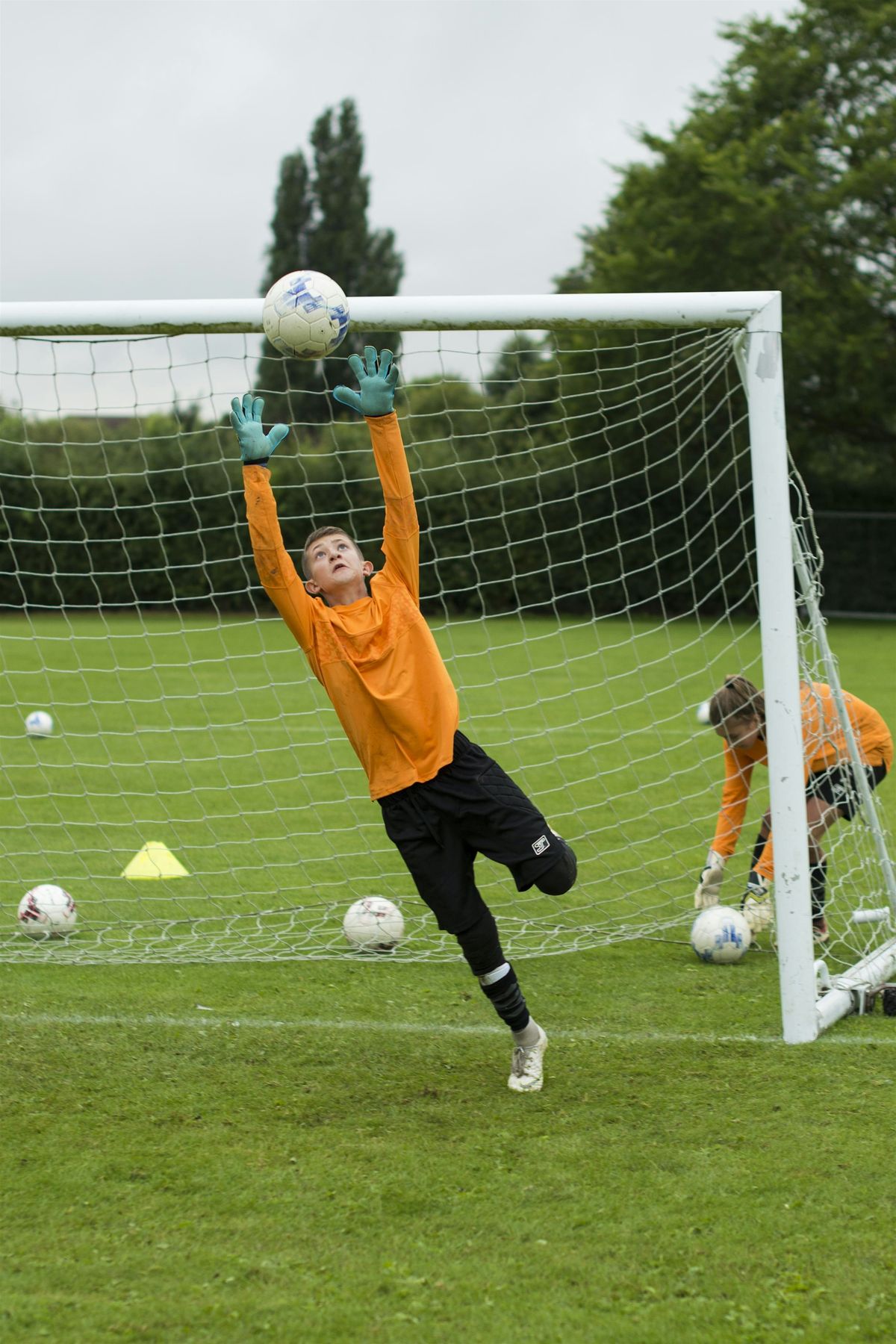 Sells Pro Training Woking Goalkeeper Trial Day