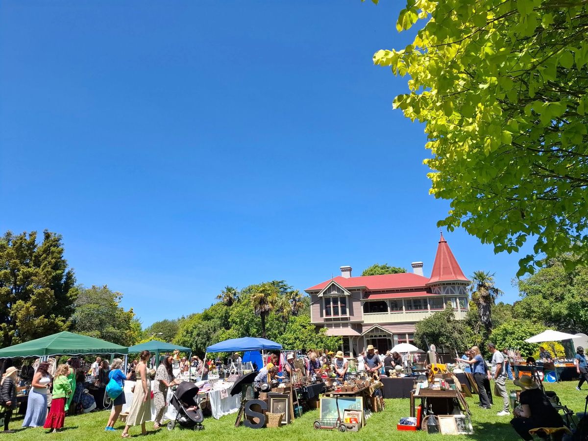 Vintage Market Avebury House 