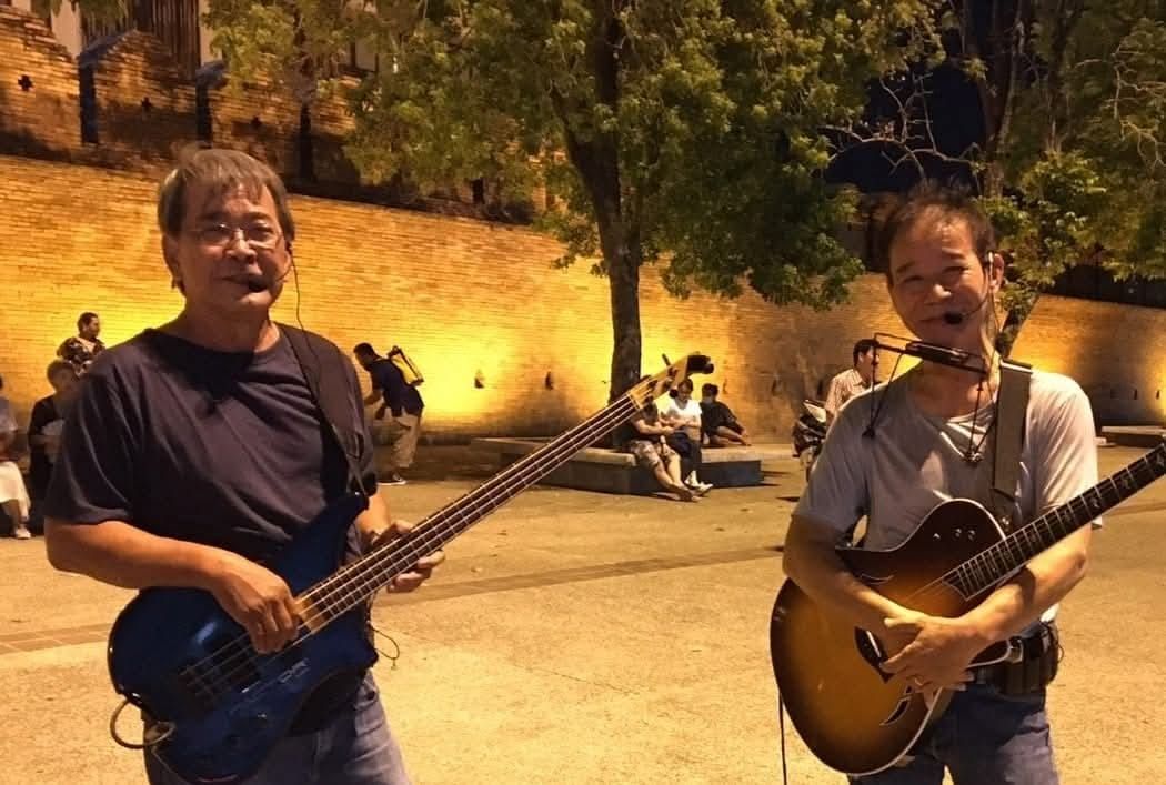 Music in the Garden with the Kittikul brothers