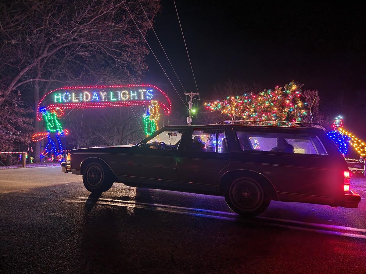 Holiday Lights at the Lake Drive Through