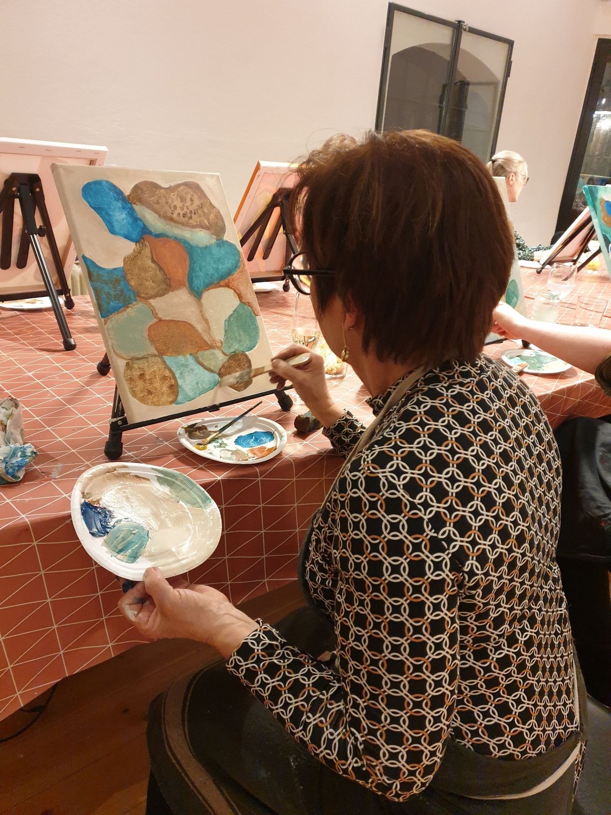 SIP AND CREATE: STRING ART PAINTING EVENT