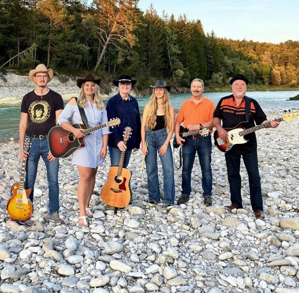 Easy River im Rattlesnake Saloon