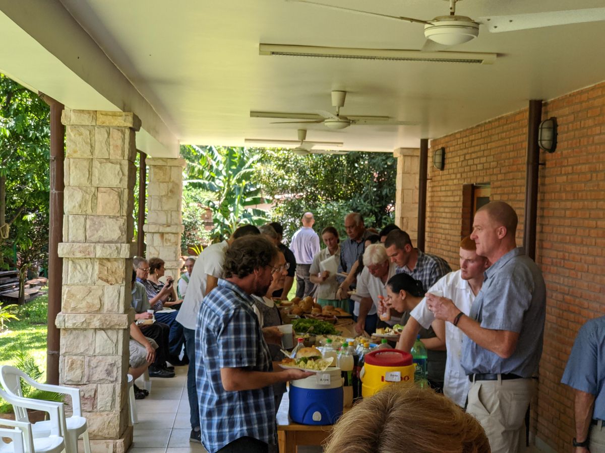 Introducción al Bruderhof, Online, 9 August 2022