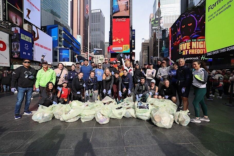 Plogging Run Event 2024 United Airlines NYC Half Plogging Event, NYRR RUNCENTER featuring ...