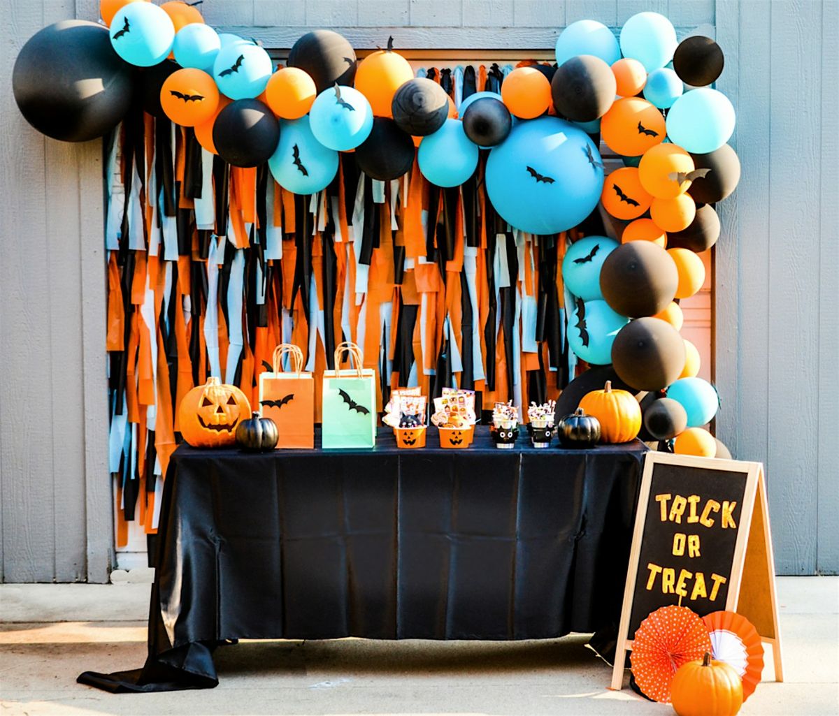 Venue Live Oak Trick or Treat Station Host