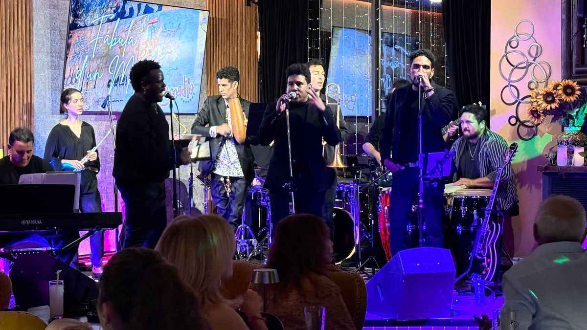 Salsa party | F\u00e1bula d\u2019un Mito Band 