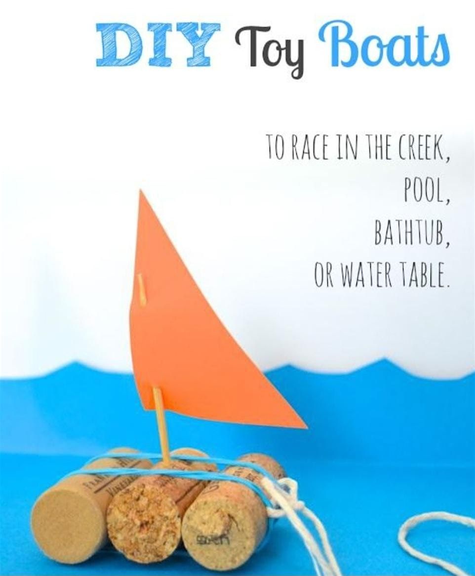 FREE DIY SMALL TOY BOAT RACE ON CANADA DAY
