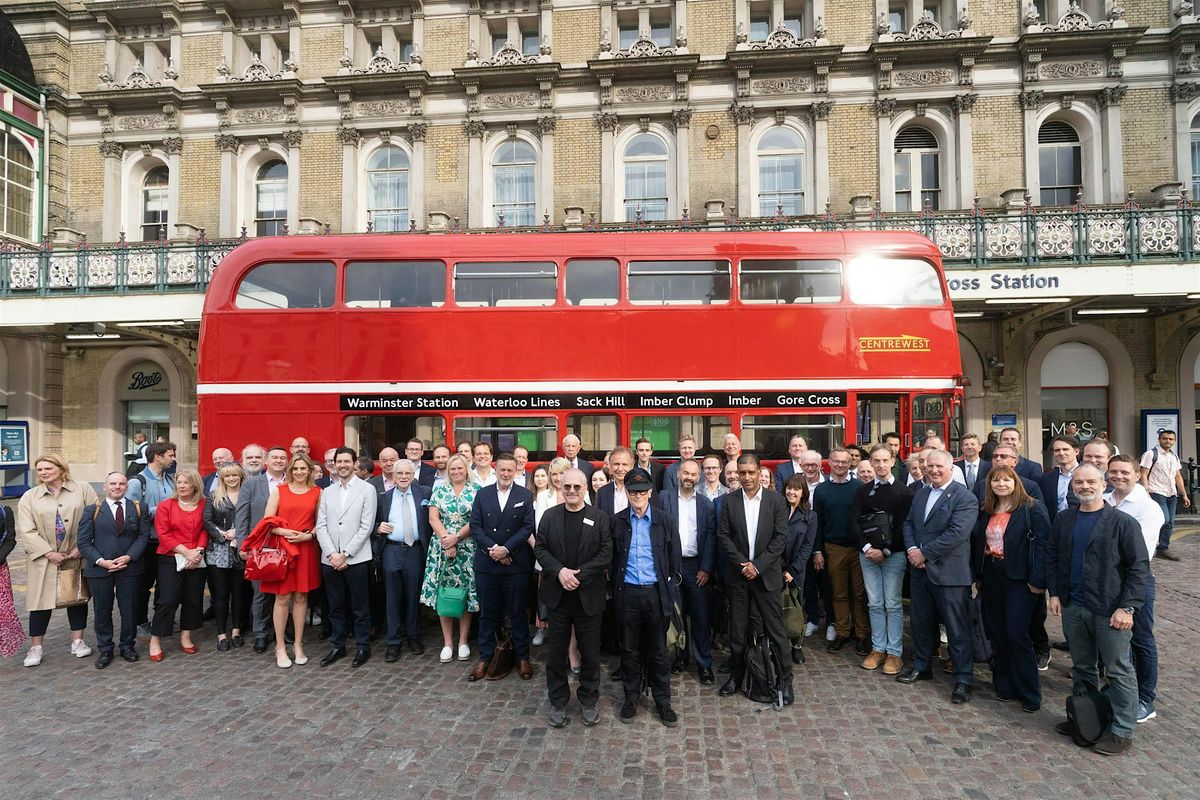 Lord Hendys Heritage Routemaster tour of the West End, Vauxhall Bridge ...