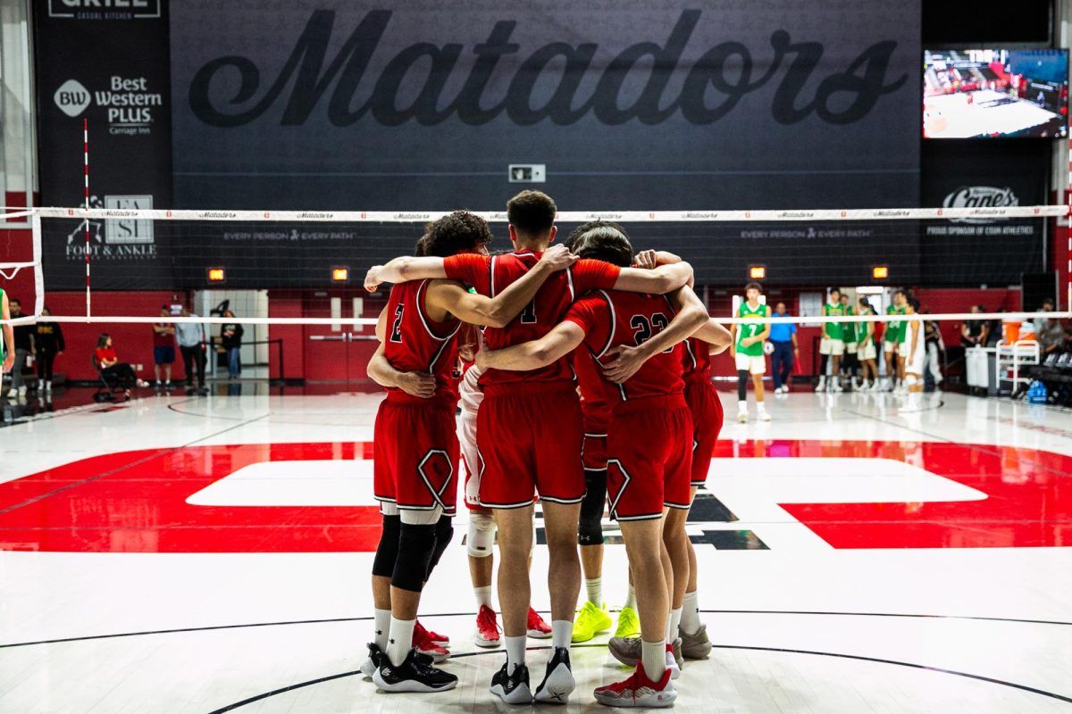 Parking Cal State Northridge Matadors at Hawaii Rainbow Warriors Mens Volleyball