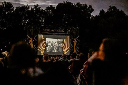 Vintage Open-Air Cinema: DIRTY DANCING (15) - Furtho Manor - Sun 29th Aug