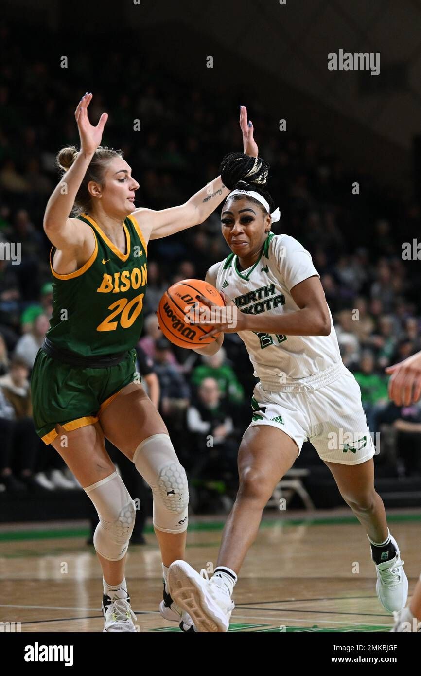 North Dakota Fighting Hawks at Omaha Mavericks Womens Basketball