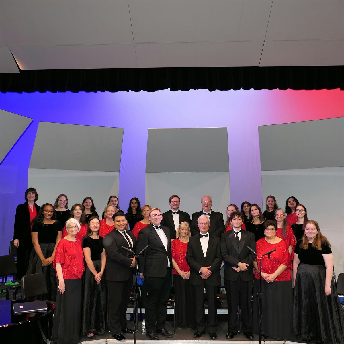Regis College Combined Chorus \u00e0 l'\u00c9glise de la Madeleine