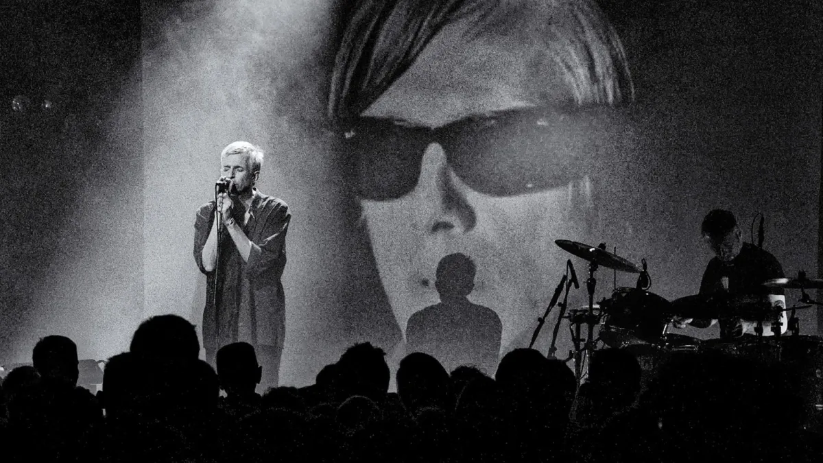 Jay-Jay Johanson, Resa Saffa Park in Stockholm