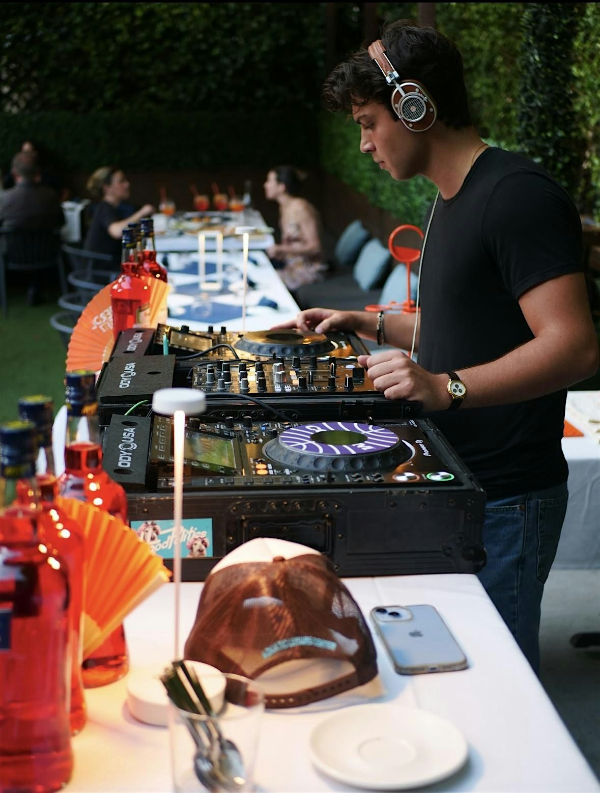 Secret Garden Spritz Night & DJ