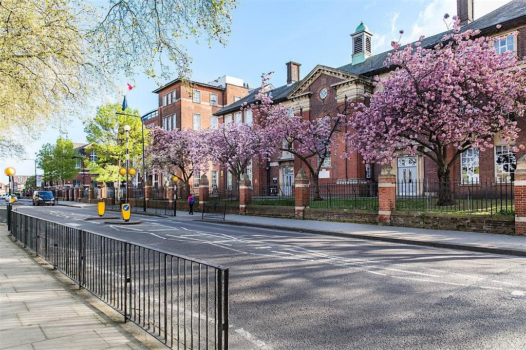 An Early Introduction to Hampstead School
