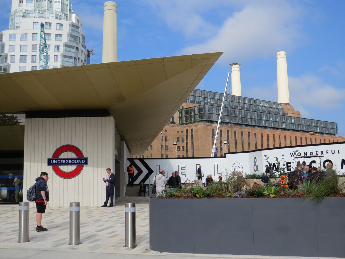 Walking Tour - The New South Bank:  Vauxhall to Battersea