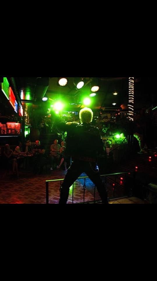 Billy Idol & 80's revival show at The Clumber Inn