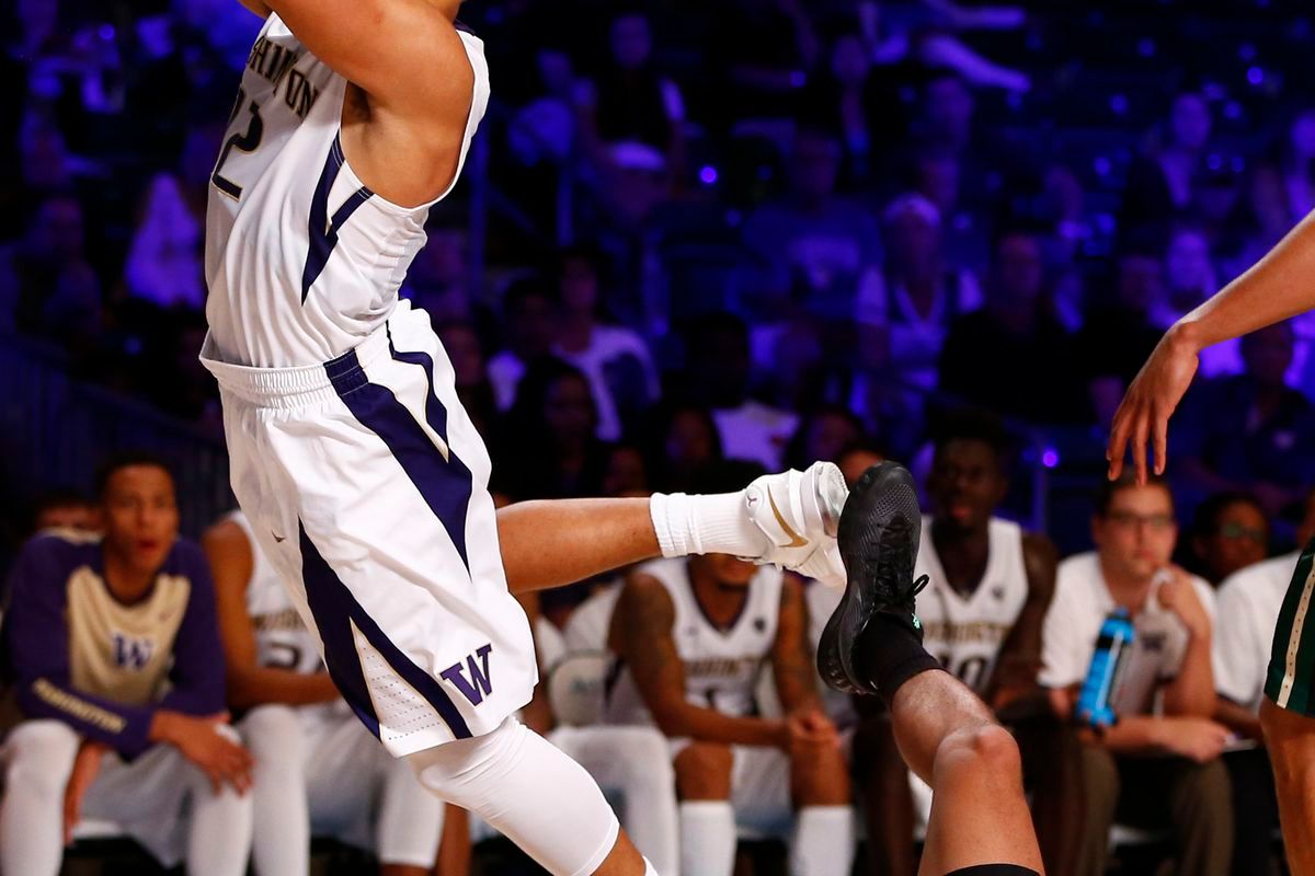 Cal State Fullerton Titans at Washington Huskies Womens Basketball