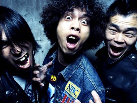 UMP presents Electric Eel Shock plus support