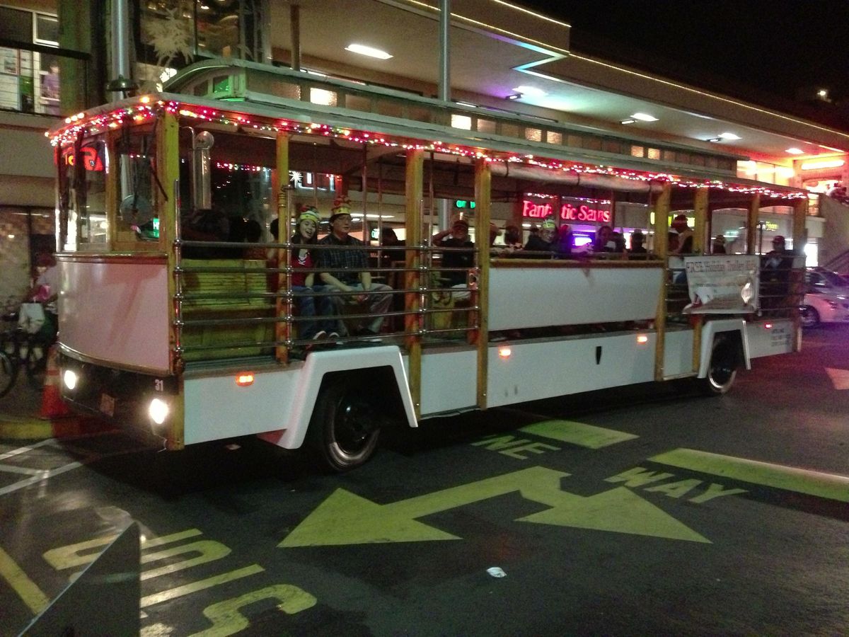 Holiday Trolley Rides to see the Famous Honolulu City Lights, McCully