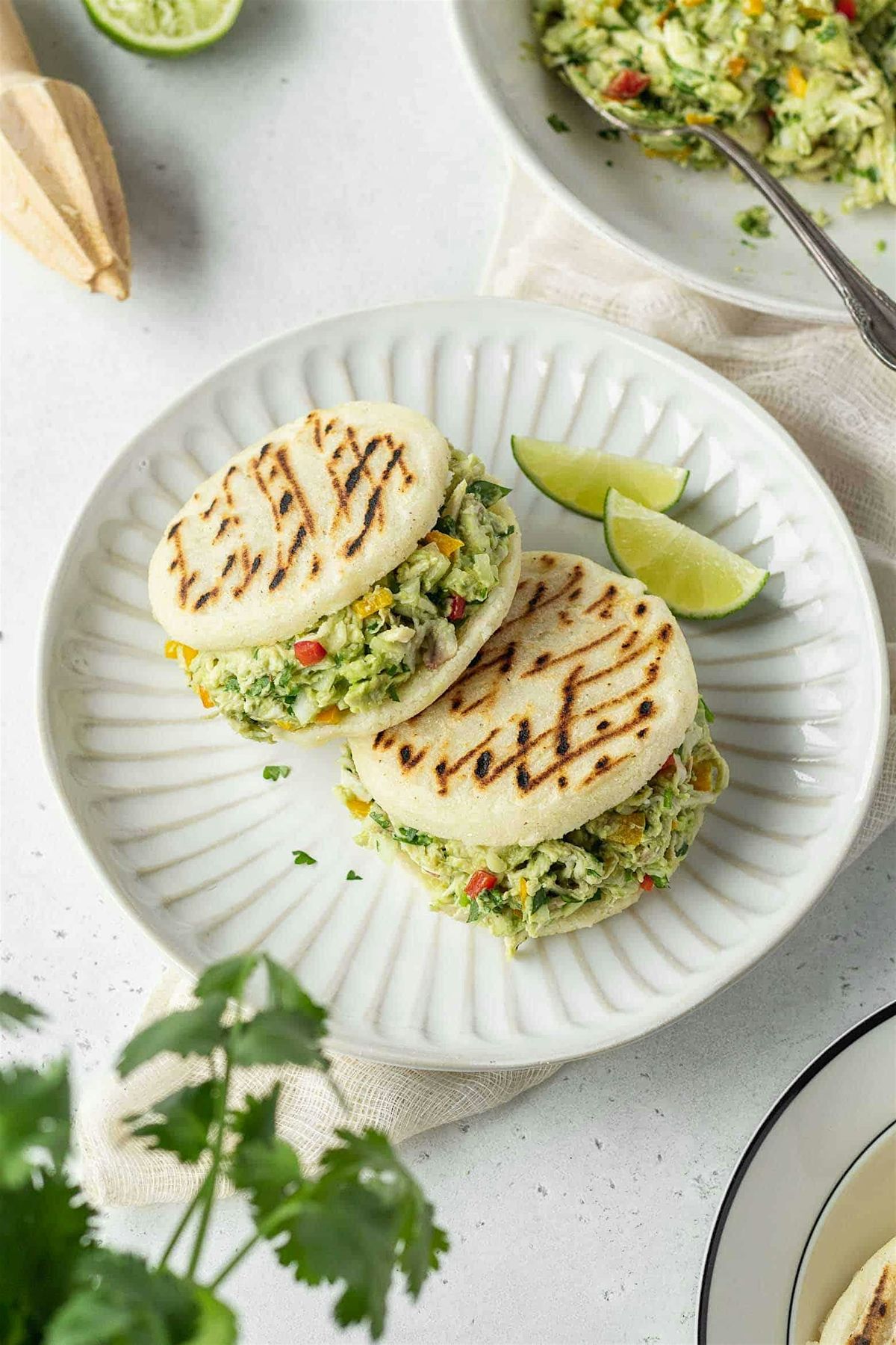 Arepas Reina Pepiada: Un Plato Tradicional que Nutre el cuerpo y alma