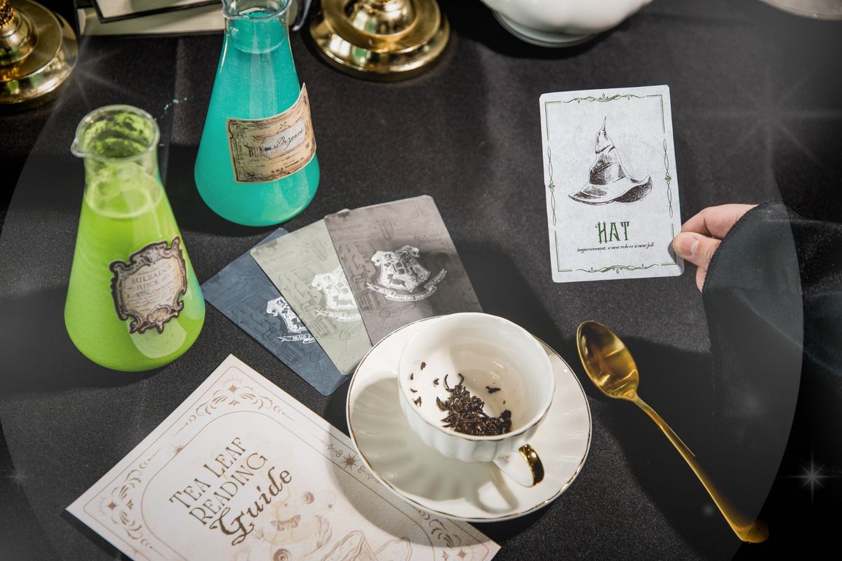 Divinations Tea Leaf Reading Class - Wizard Weekend at La Mer