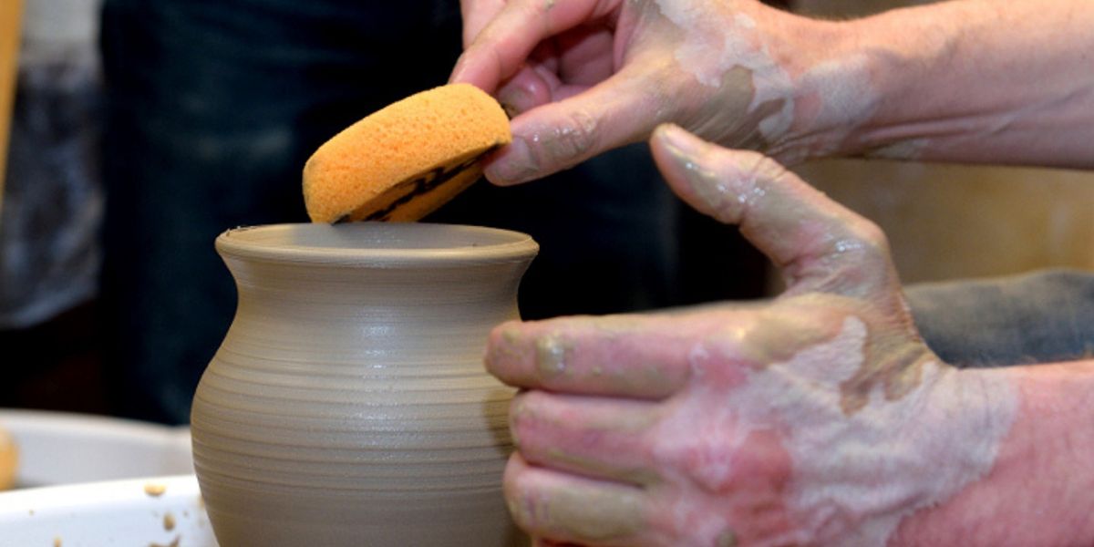 Team-Building Pottery 101 - Pottery Class by Classpop!\u2122