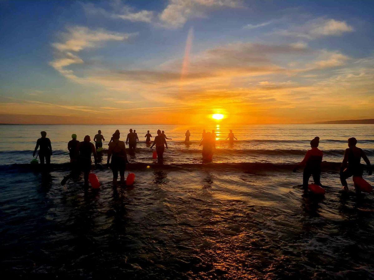 Christmas morning sea swim \ud83c\udf84\ud83c\udf85\ud83e\udddc\u200d\u2640\ufe0f