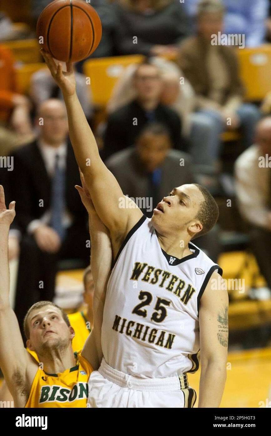 North Dakota State Bison vs. Western Michigan Broncos