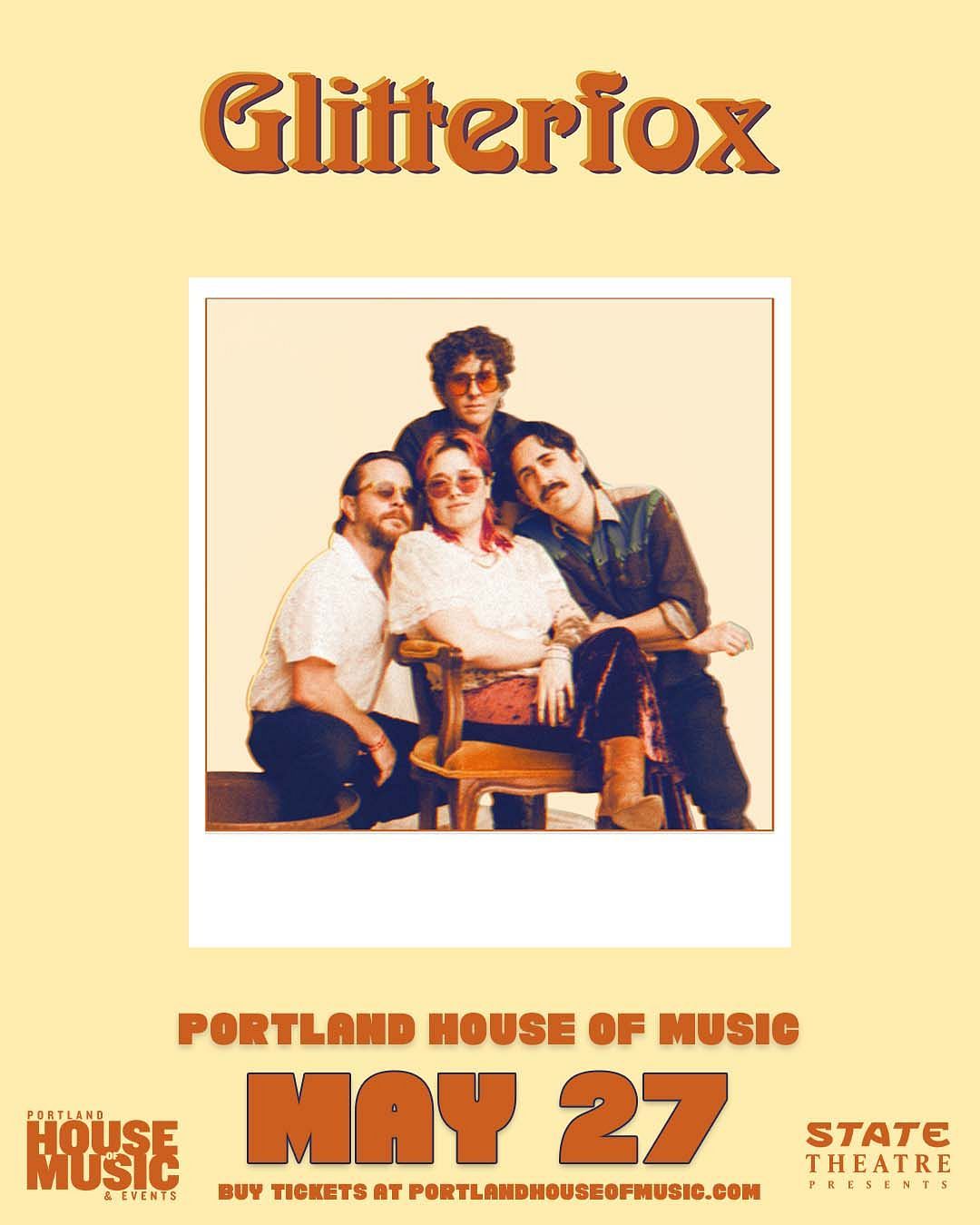 Glitterfox at The Pyramid Scheme