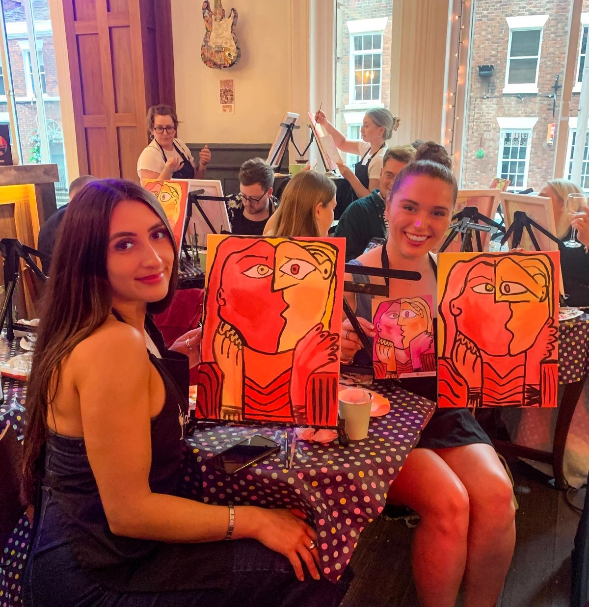 Paint and Sip - Picasso Kiss | Arts Bar Hope Street