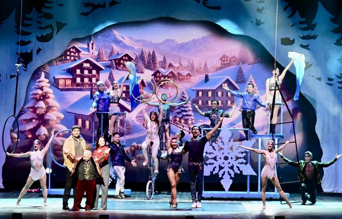 Cirque Musica Holiday Wonderland - Clarksville
