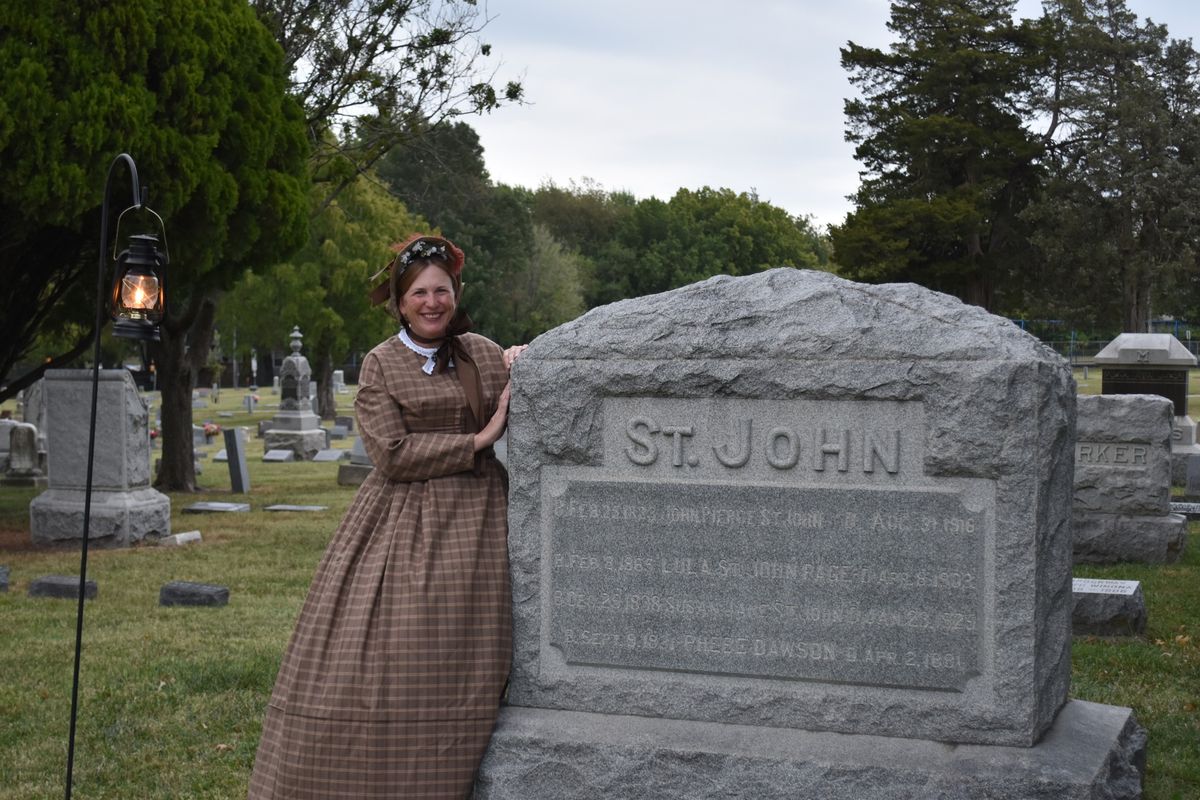 Fall Cemetery Tours