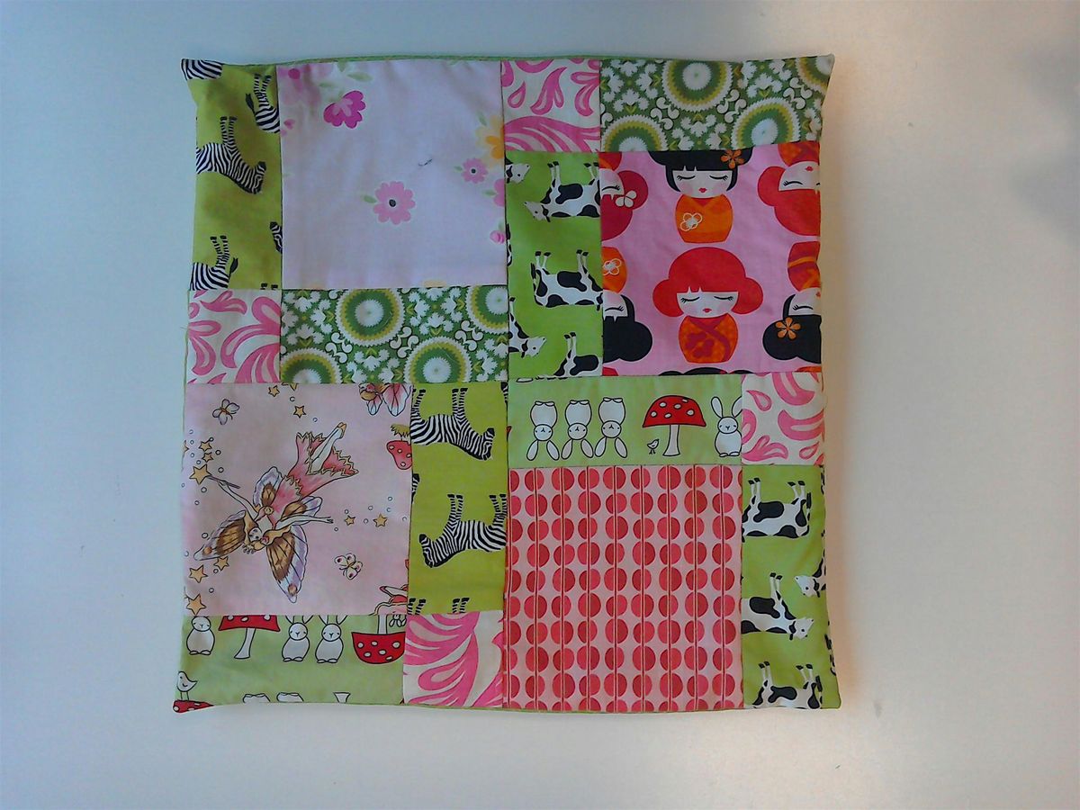 Beginner's Machine Patchwork - Disappearing Nine Patch Cushion