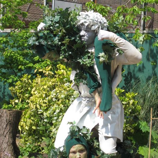 Moving Statue, Fruitlaan 6, 3072 WK Rotterdam, Nederland, 17 August to