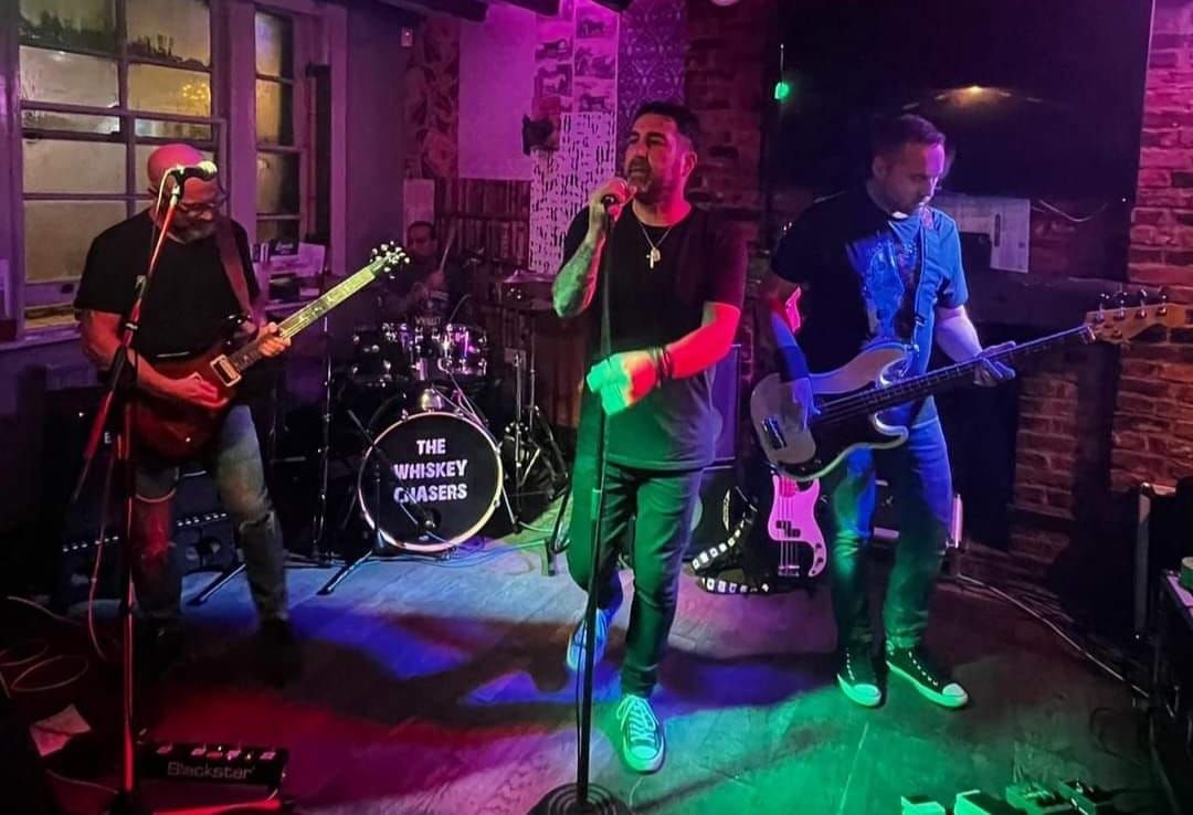 The Whiskey Chasers Live! @ The White Hart, Ashby de la Zouch 