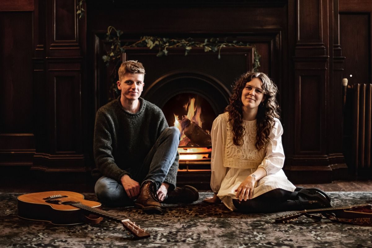 Festive Folk: Janice Burns & Jon Doran