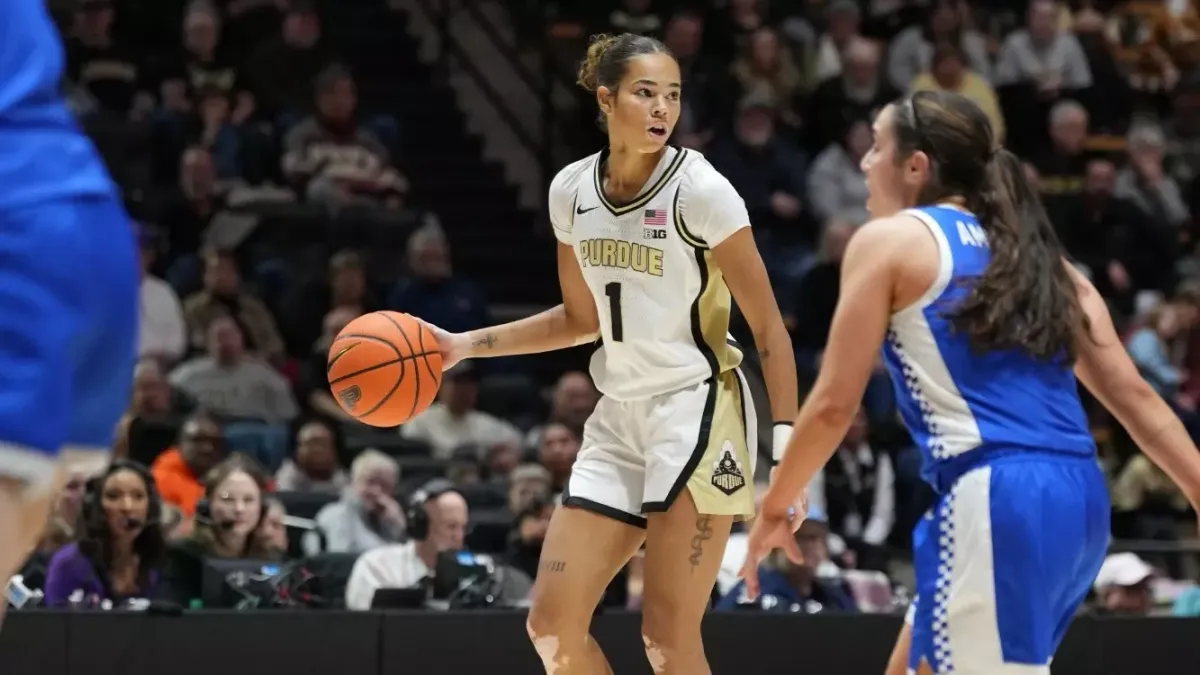 Parking Purdue Boilermakers at Kentucky Wildcats Womens Basketball